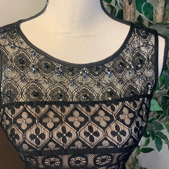 Vince Camuto Lace Dress Size 0 - Picture 2 of 9